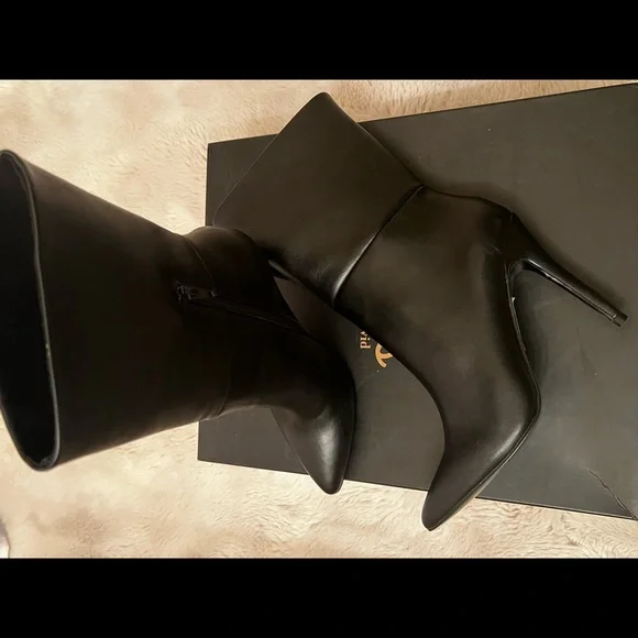 Charles elegant, sexy, sassy boots - Picture 2 of 7